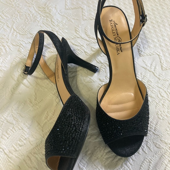 Badgley Mischka Shoes - Badgley Mischka American Glamour black heels with rhinestone embellishment 8.5